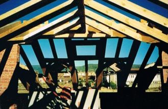 estructura de madera hecha por Carpintería Arce
